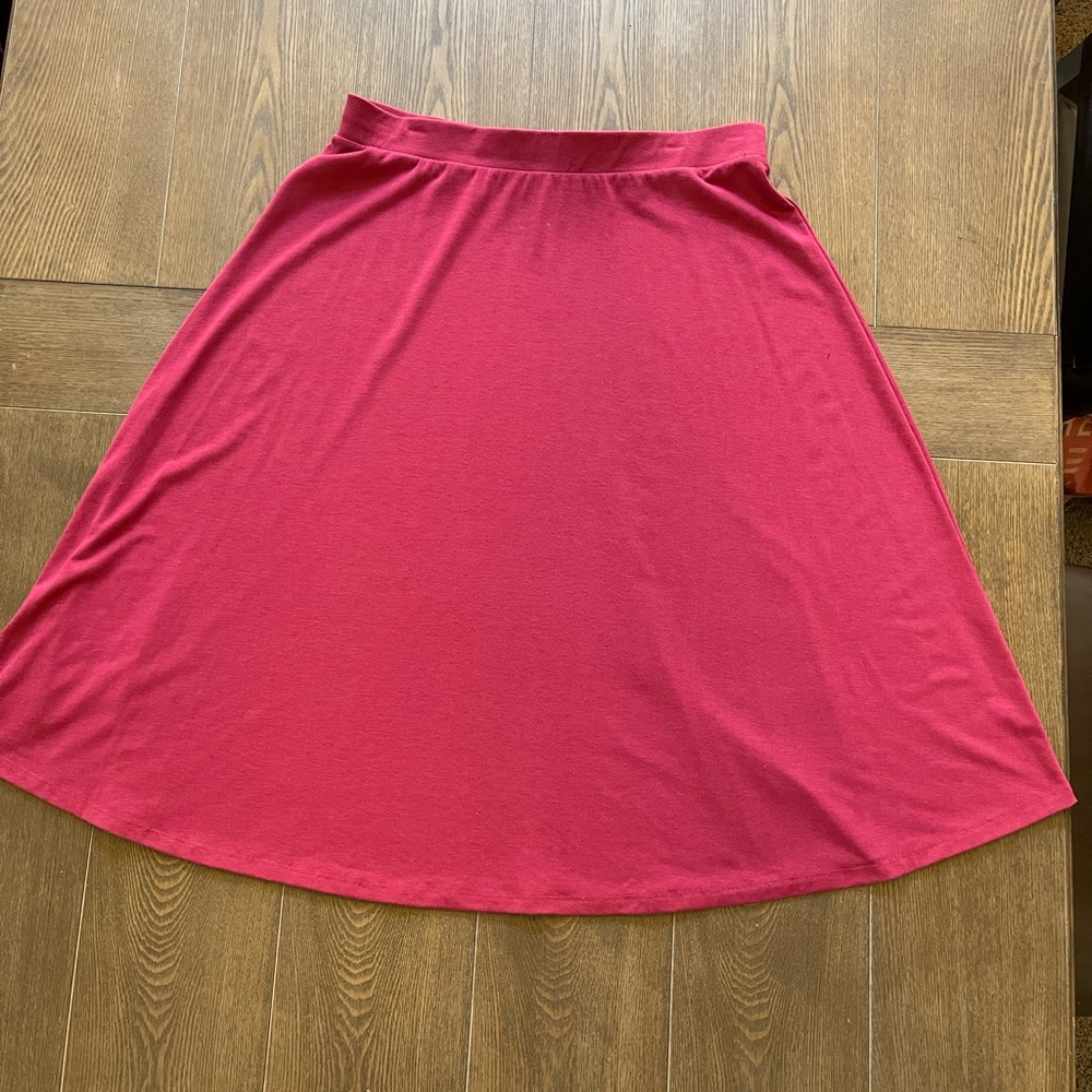 DownEast Raspberry Skirt.  Size Large